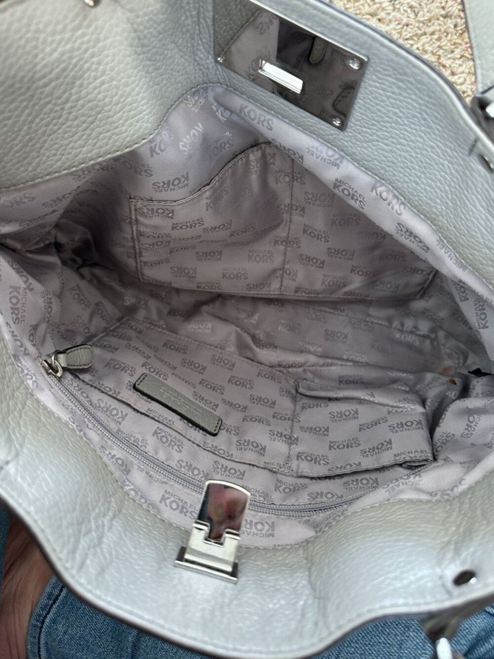 Michael Kors Grey Pebbled Leather Tote Bag Logo Lining Silver Hardware & Charm - Picture 5 of 9